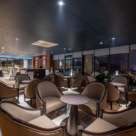 Red River View Hotel Lao Cai Bagian luar foto