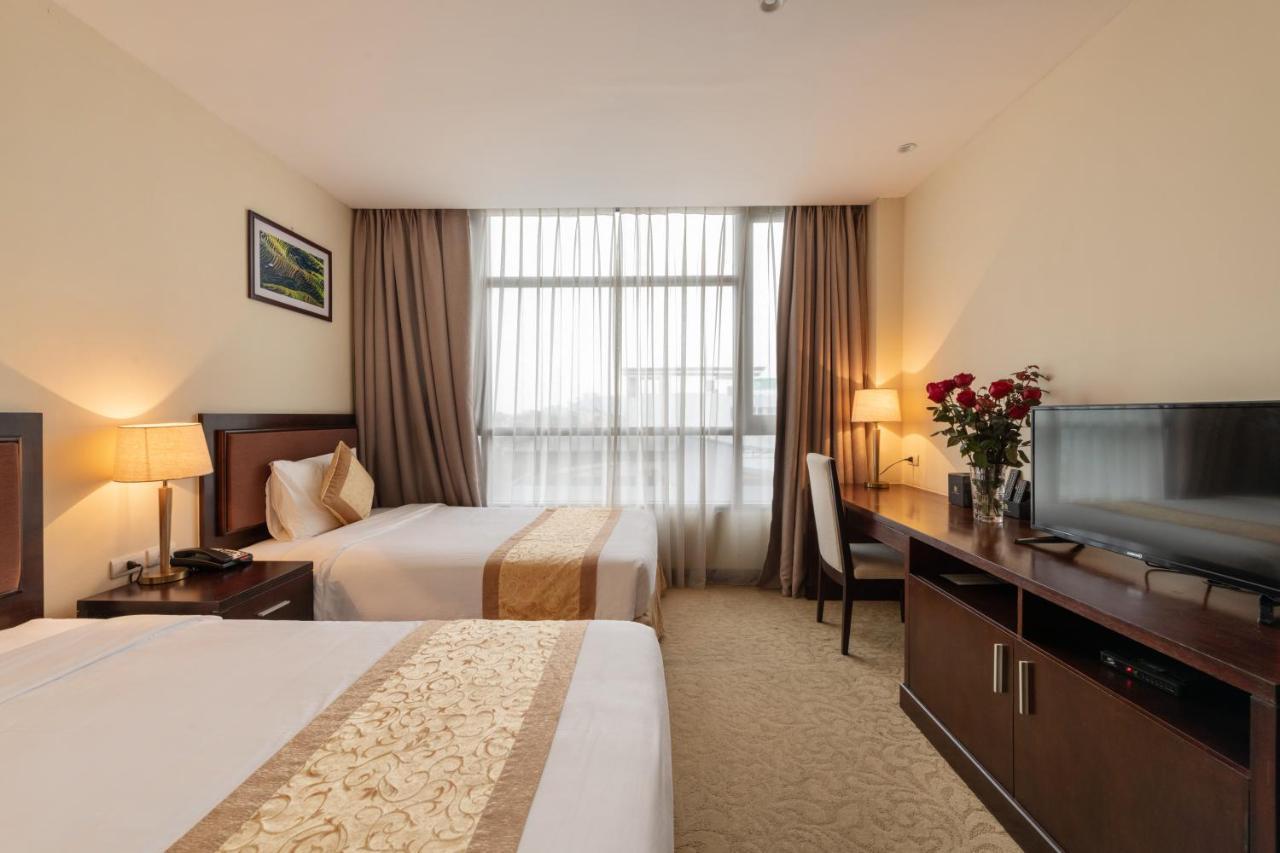 Red River View Hotel Lao Cai Bagian luar foto