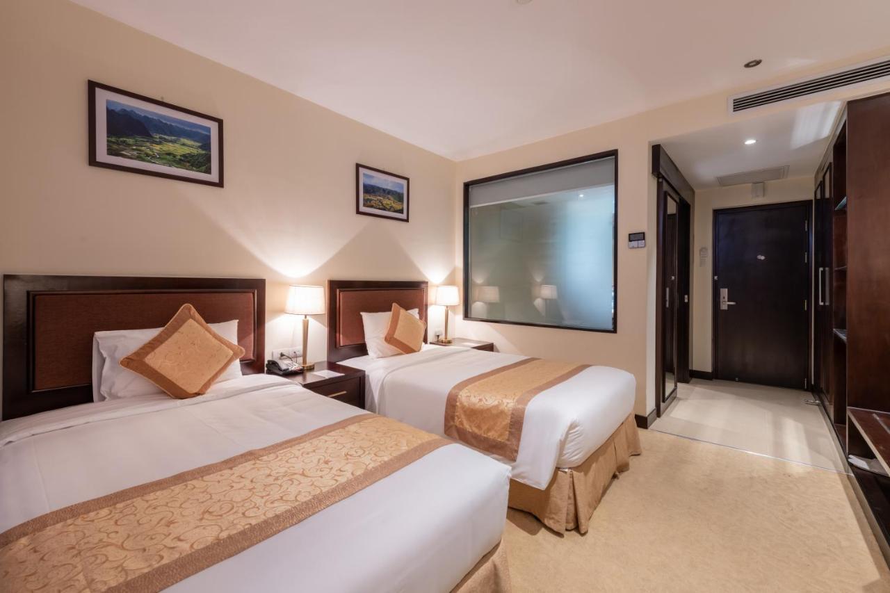 Red River View Hotel Lao Cai Bagian luar foto