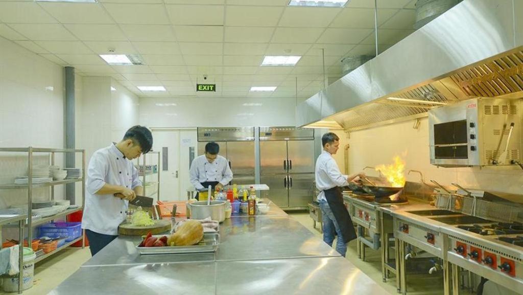 Red River View Hotel Lao Cai Bagian luar foto